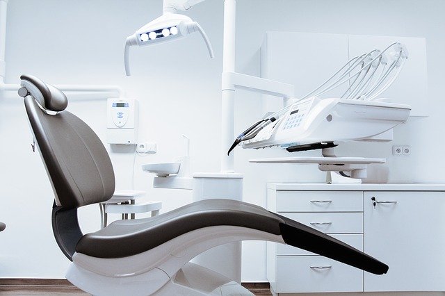 Clinica Dental Multisystem Logo